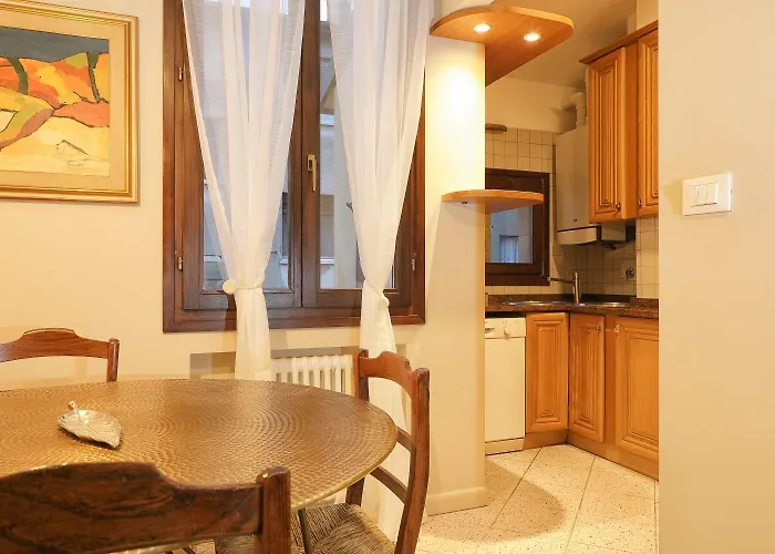 Saint Charles * بولونيا