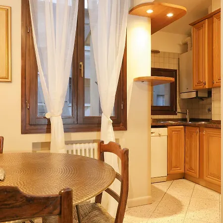 Saint Charles * Bolonia